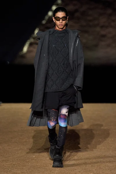 Look 69